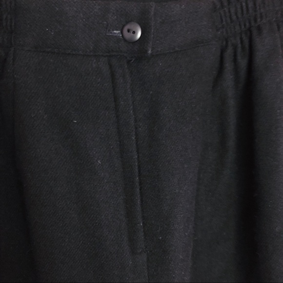 Vintage high waisted wool pencil skirt. - Picture 3 of 4